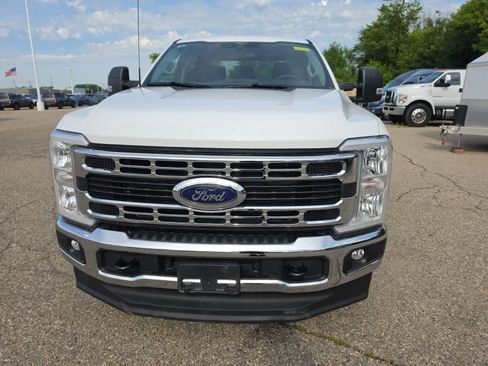 Used 2025 Ford F250 XLT w/ FX4 Off-Road Package AWD/4WD image 3