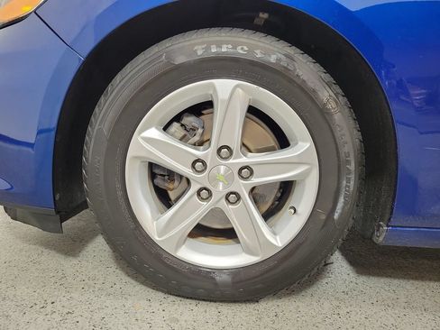 Used 2019 Chevrolet Malibu LS FWD image 9