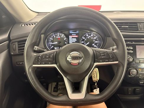 Used 2017 Nissan Rogue S FWD image 21
