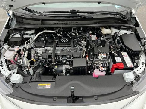 Used 2025 Toyota Corolla XLE image 30