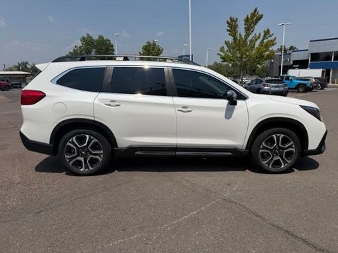 Used 2023 Subaru Ascent Limited w/ Technology Package AWD/4WD image 6