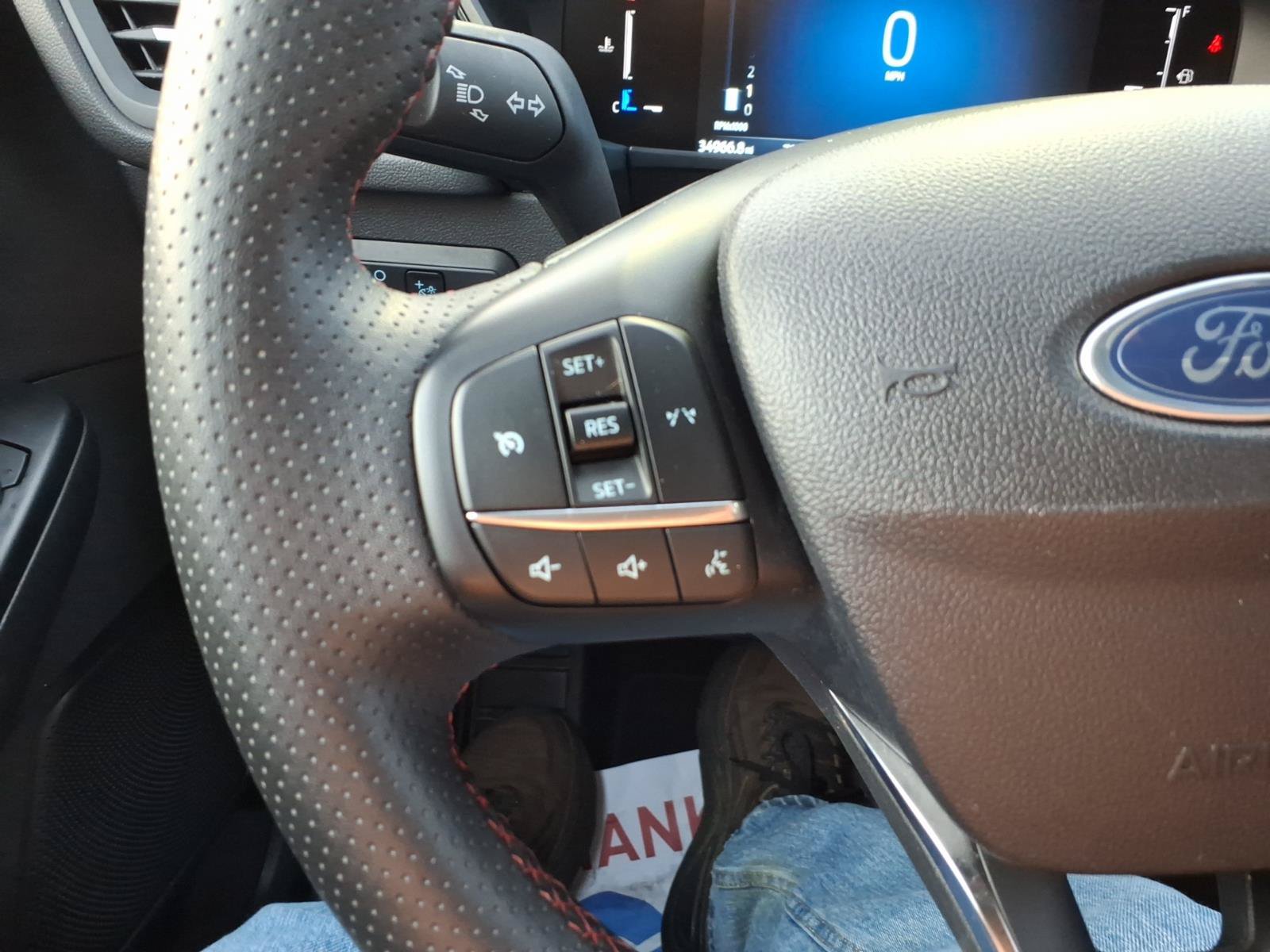 Used 2025 Ford Escape ST-Line AWD/4WD image 21