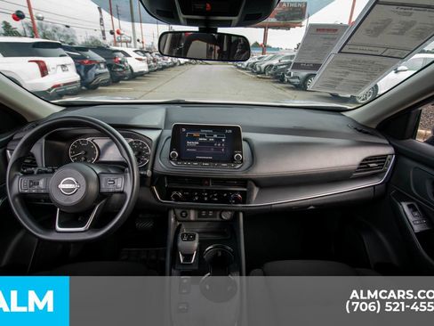 Used 2024 Nissan Rogue S image 13