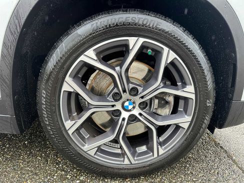 Used 2020 BMW X1 sDrive28i image 9