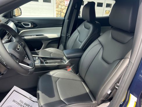 New 2026 Jeep Compass Limited AWD/4WD image 12