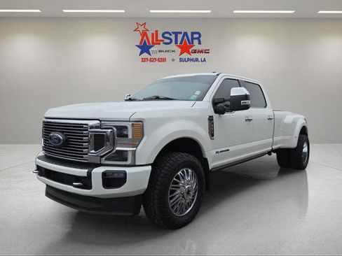 Used 2022 Ford F350 Platinum image 3