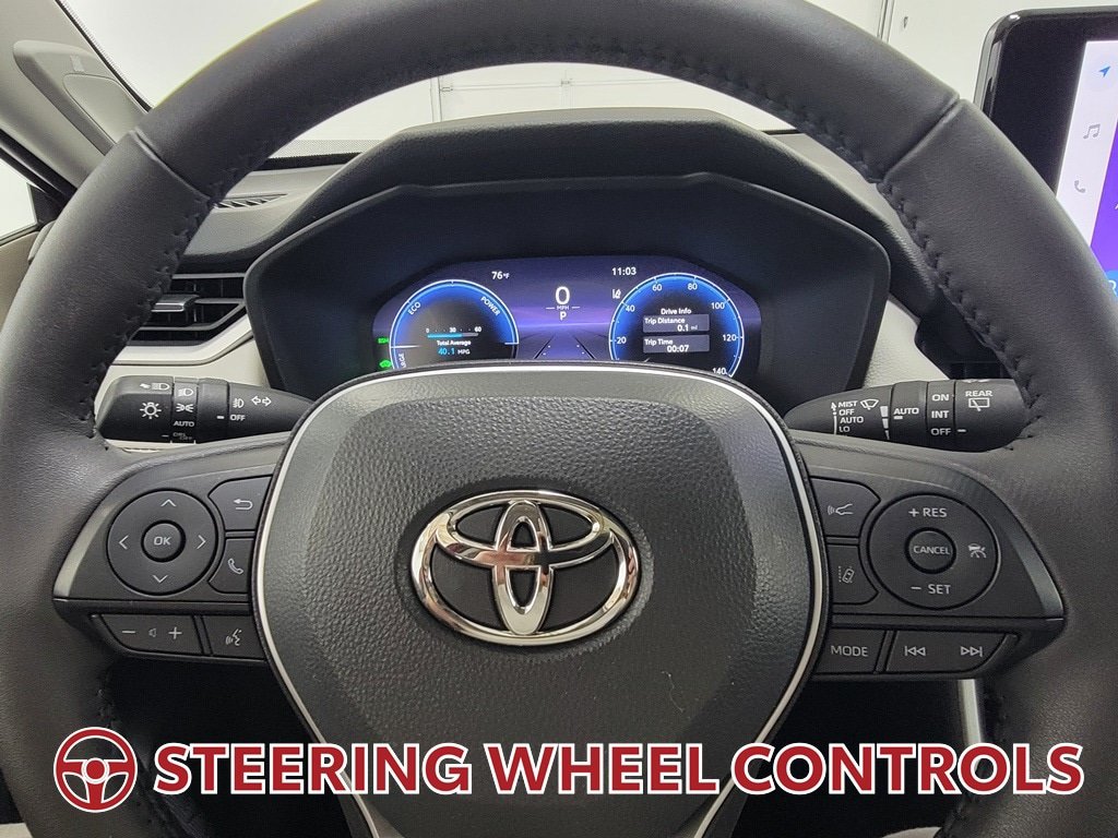 Certified 2025 Toyota RAV4 Limited AWD/4WD image 18