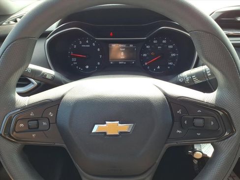 Used 2021 Chevrolet TrailBlazer LS image 14