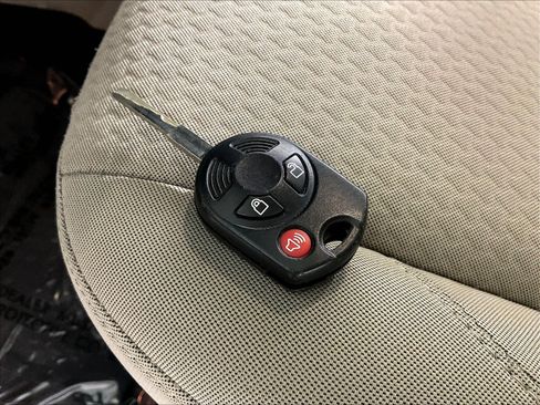 Used 2018 Ford Escape SE AWD/4WD image 35