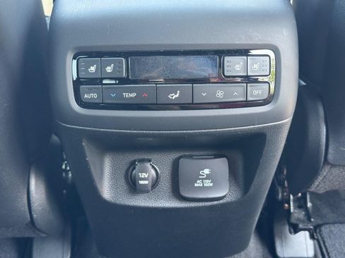 Used 2020 Hyundai Palisade Limited AWD/4WD image 18