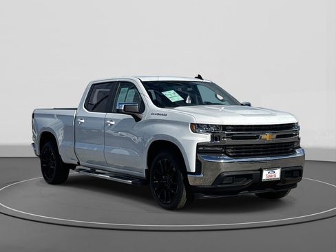 Used 2022 Chevrolet Silverado 1500 LT w/ Bed Protection Package image 4