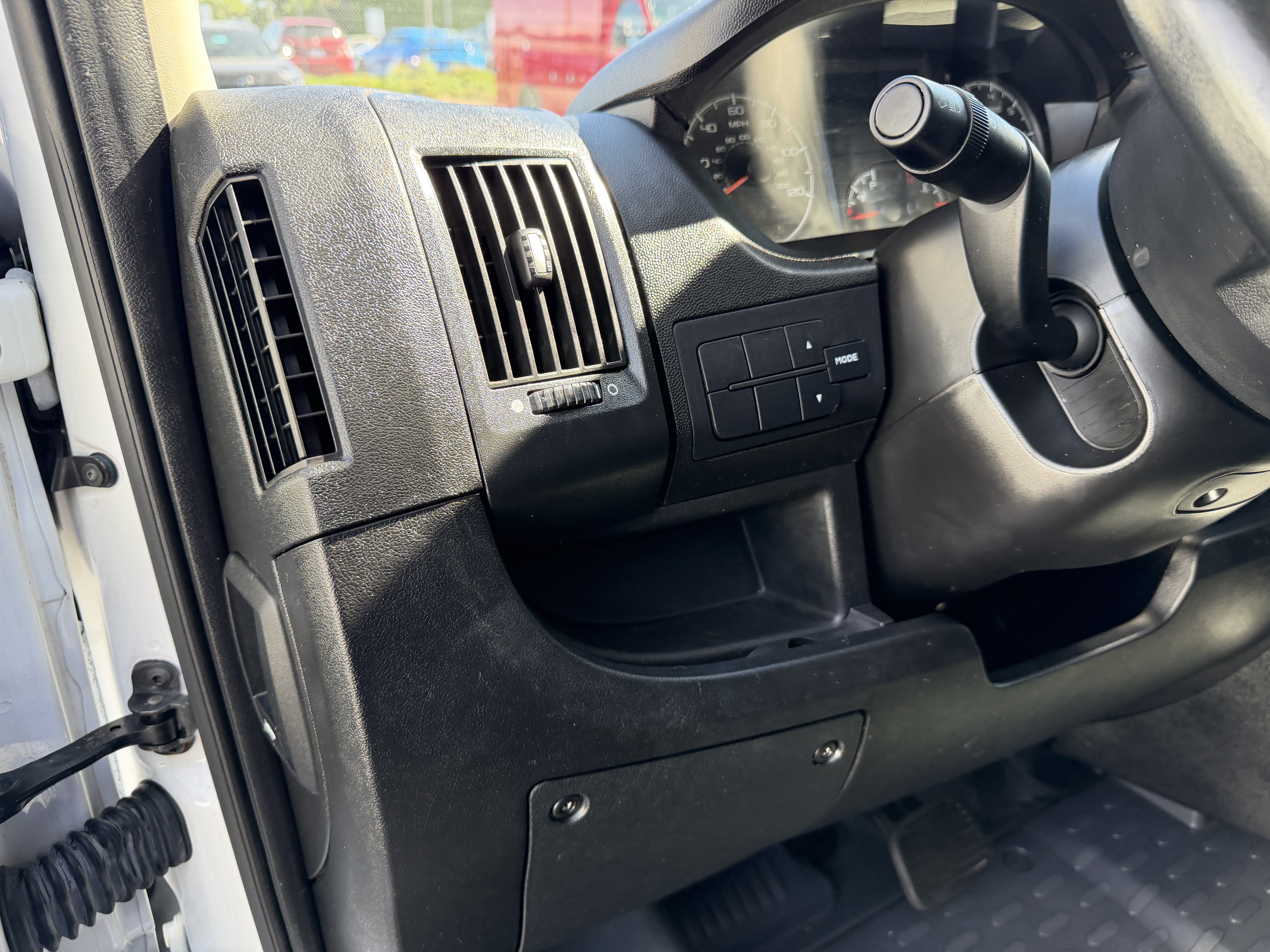 Used 2018 RAM ProMaster 1500 FWD image 13
