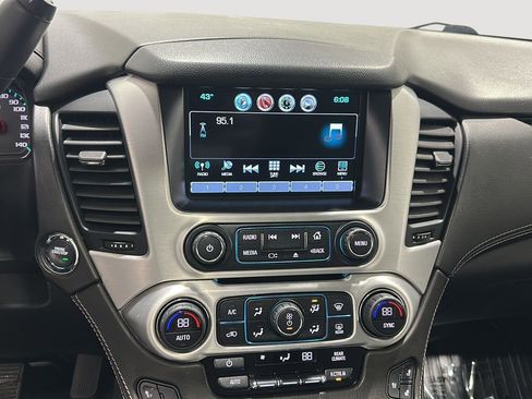 Used 2020 GMC Yukon XL SLT image 12