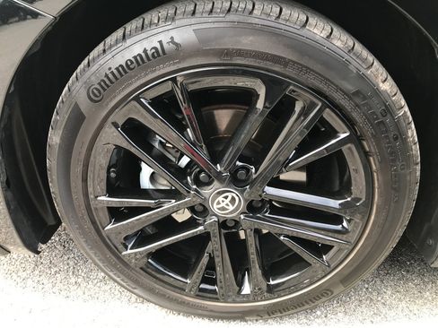 Certified 2025 Toyota Camry SE AWD/4WD image 12