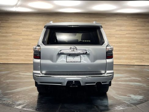 Used 2024 Toyota 4Runner Limited AWD/4WD image 17