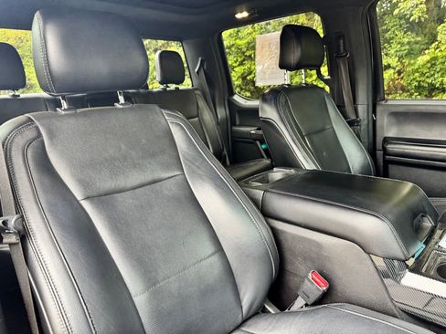 Used 2015 Ford F150 Lariat image 9