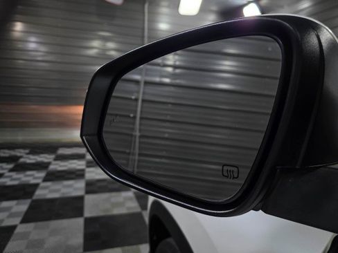 Used 2019 Toyota Highlander Limited Platinum image 40