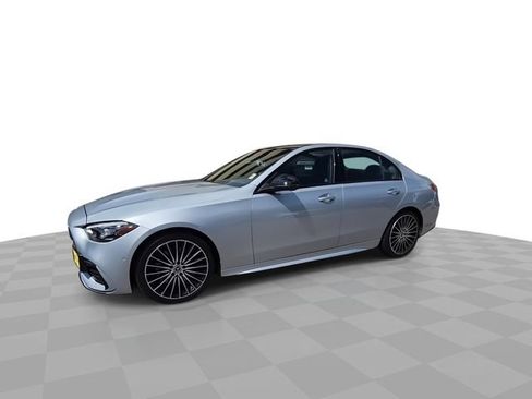 Used 2023 Mercedes-Benz C 300 Sedan image 4