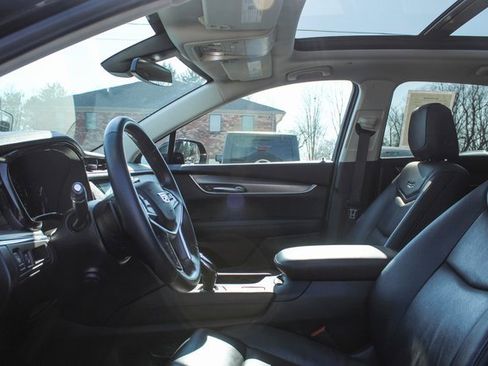 Used 2019 Cadillac XT5 Luxury image 12