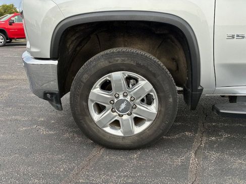 Used 2020 Chevrolet Silverado 3500 LTZ w/ LTZ Premium Package image 15