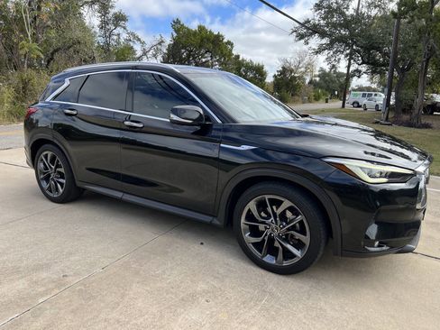 Used 2019 INFINITI QX50 Essential w/ Sensory Package image 14