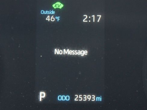 Used 2024 Toyota Sienna XLE image 4