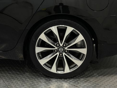 Used 2019 Nissan Maxima Platinum w/ Sport Mat Group image 35