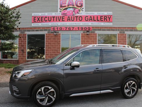 Used 2023 Subaru Forester Touring AWD/4WD image 1