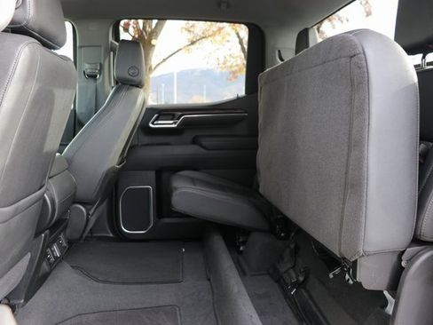 Used 2025 GMC Sierra 1500 SLT image 15