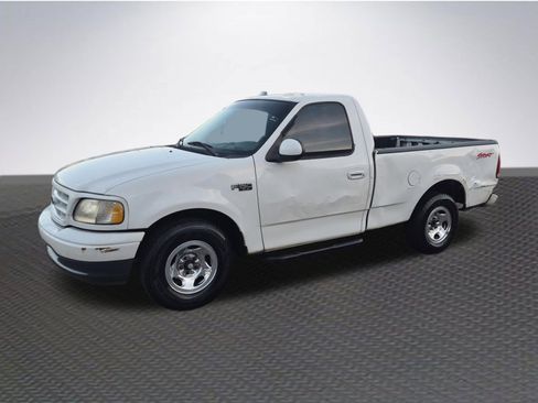 Used 1999 Ford F150 XL image 2