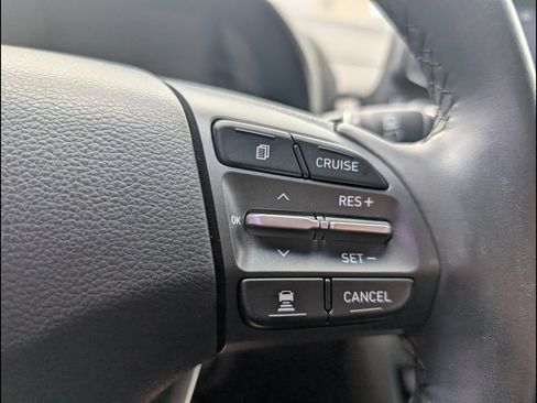 Used 2021 Hyundai Kona Ultimate FWD image 14