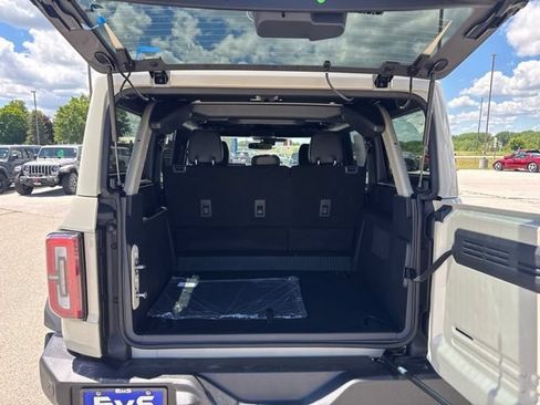 New 2026 Ford Bronco Outer Banks w/ Sasquatch Package AWD/4WD image 11