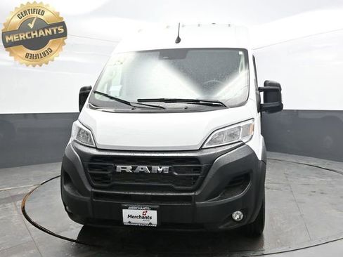 Used 2025 RAM ProMaster 2500 w/ Convenience Group image 2