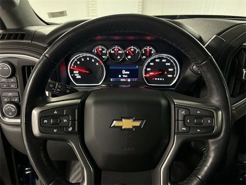 Used 2021 Chevrolet Silverado 1500 LT image 11