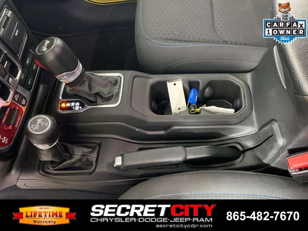 Used 2024 Jeep Wrangler Unlimited Rubicon 4xe AWD/4WD image 23