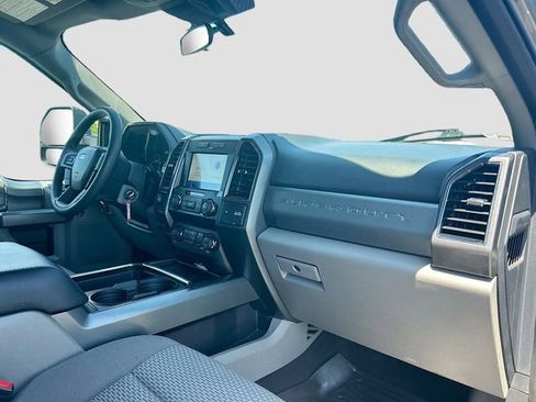 Certified 2022 Ford F350 XLT w/ Black Appearance Package AWD/4WD image 29