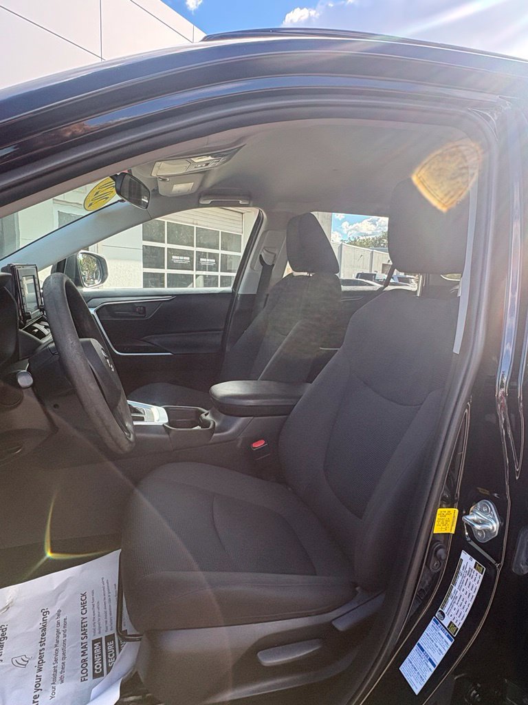 Used 2020 Toyota RAV4 LE w/ All Weather Liner Package AWD/4WD image 43