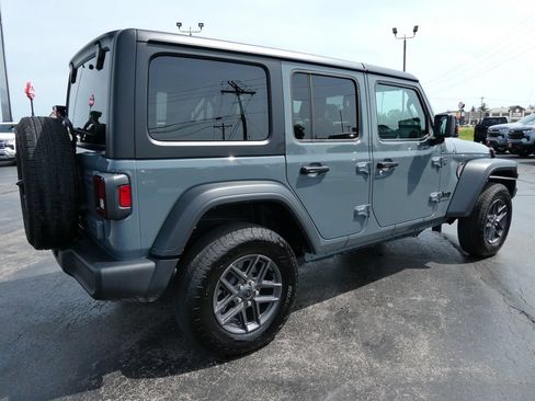 Used 2025 Jeep Wrangler Unlimited Sport AWD/4WD image 5