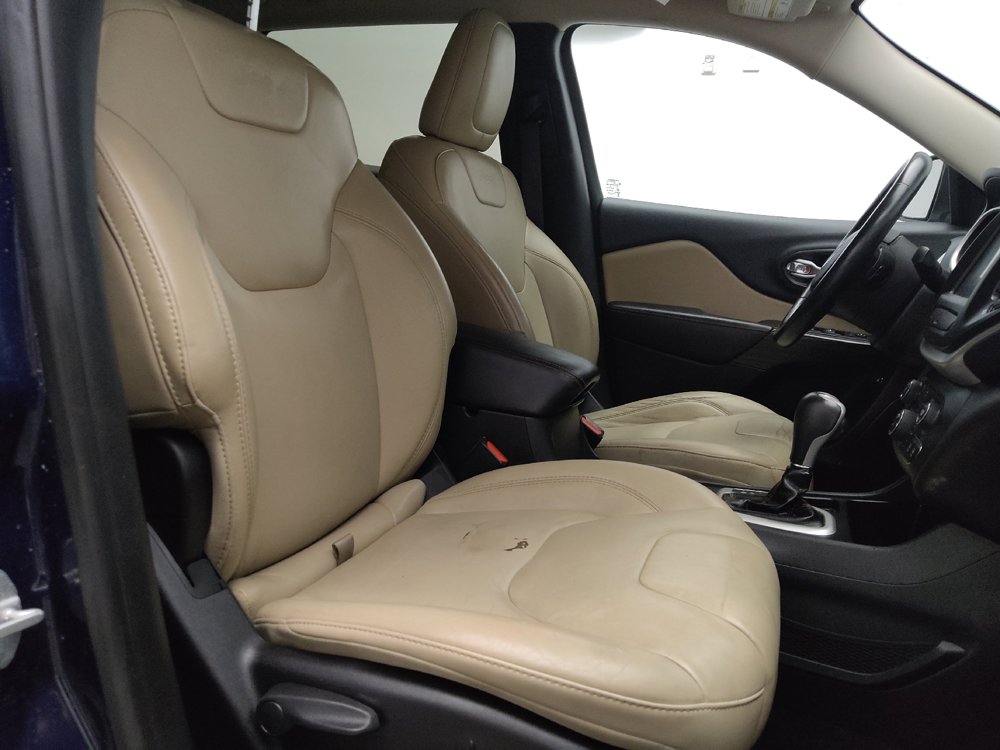 Used 2016 Jeep Cherokee Limited FWD image 21