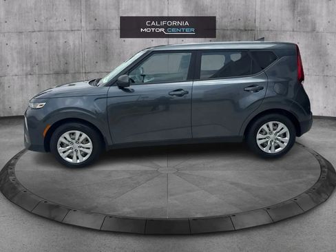 Used 2020 Kia Soul LX FWD image 8