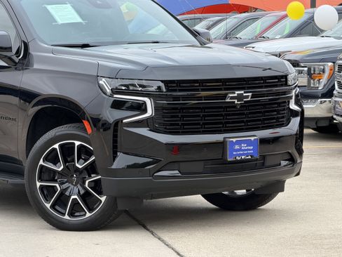 Used 2023 Chevrolet Tahoe RST w/ Luxury Package RWD image 2