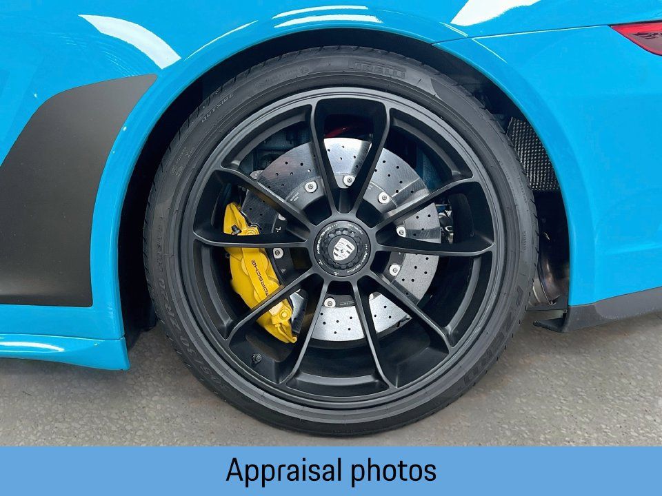 Certified 2019 Porsche 911 Speedster RWD image 30