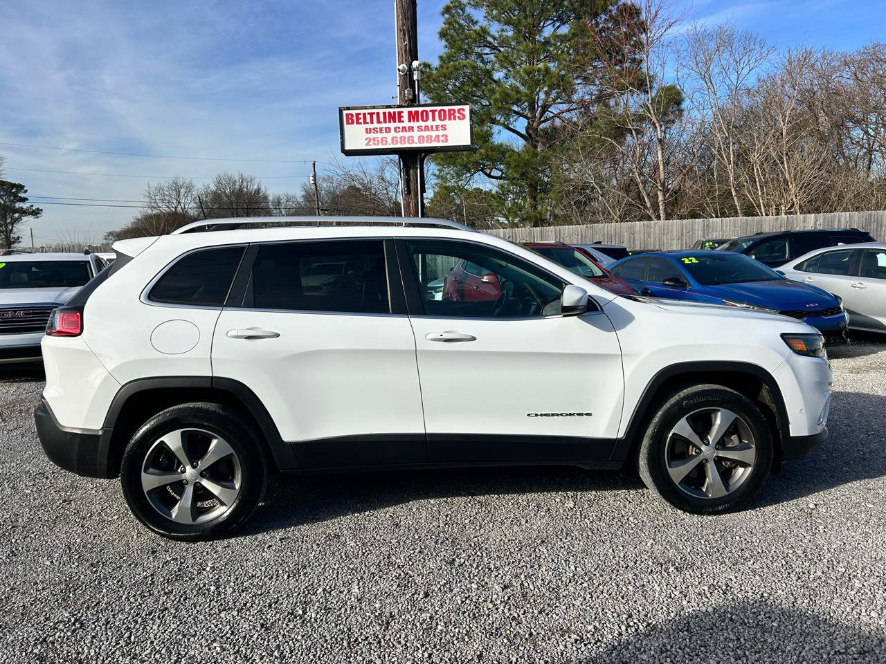 Used 2021 Jeep Cherokee Limited AWD/4WD image 3