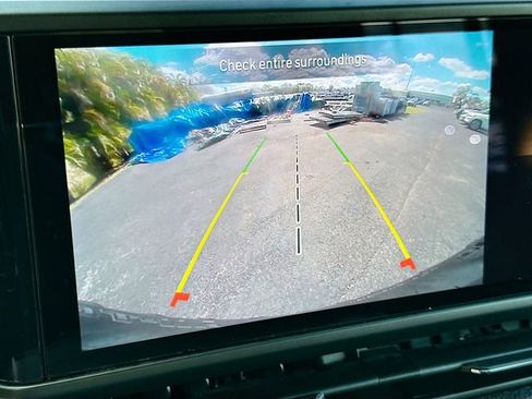 Used 2024 Jeep Wrangler Willys image 13