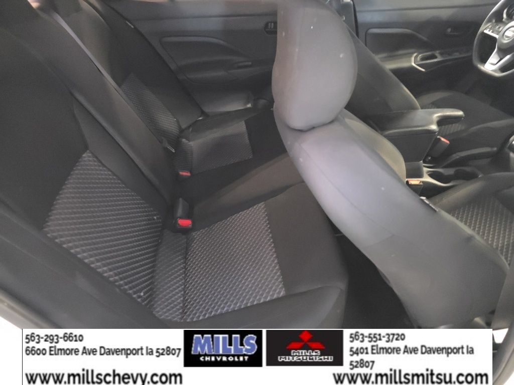 Used 2020 Nissan Versa S FWD image 18