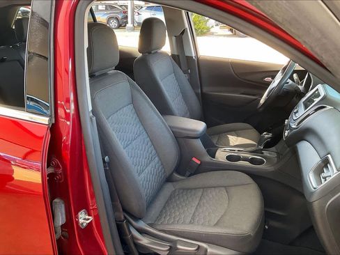 Used 2019 Chevrolet Equinox LT image 10