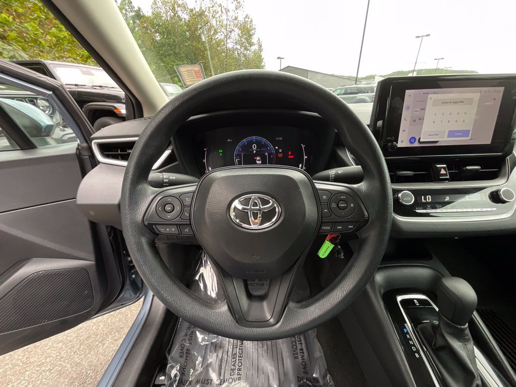 Used 2026 Toyota Corolla LE FWD image 10