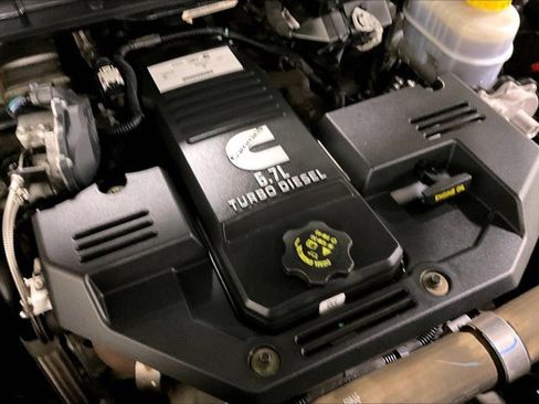Used 2024 RAM 2500 Big Horn image 31