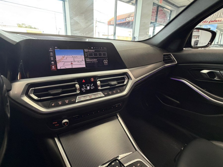 Used 2022 BMW 330i Sedan w/ M Sport Package RWD image 74