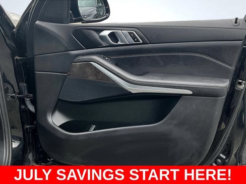 Used 2021 BMW X5 xDrive45e w/ Parking Assistance Package AWD/4WD image 33
